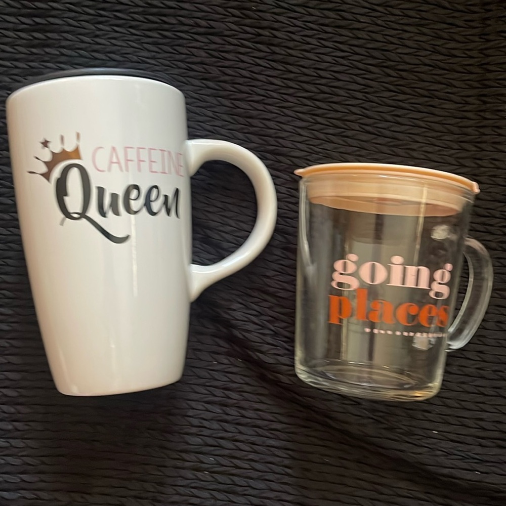 Set of 2 Coffee Mugs with lids